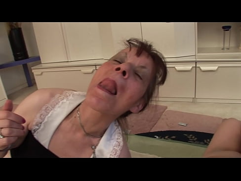 ❤️ Două bunicuțe și un bunic fac sex în trei ❌ at ro.xxxner.ru ❌